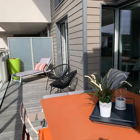 Le Murmure De L'eau - D'hote Urbaine - Δωμάτια σε οικογενειακή κατοικία